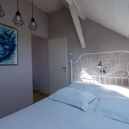 Apartment Klara Vracar 90 M2, Dve I Po Spavace Sobe *