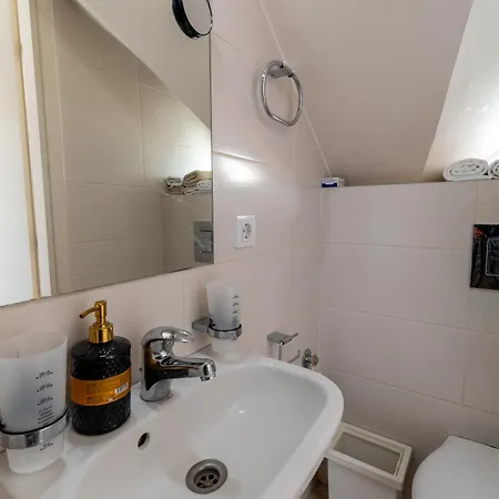 Apartment Klara Vracar 90 M2, Dve I Po Spavace Sobe